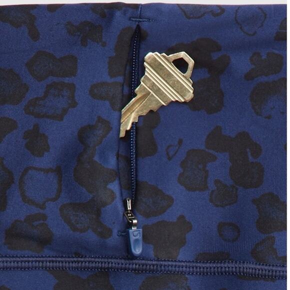 Gapfit Small High Rise Leggings Eclipse Leopard - Picture 5 of 6